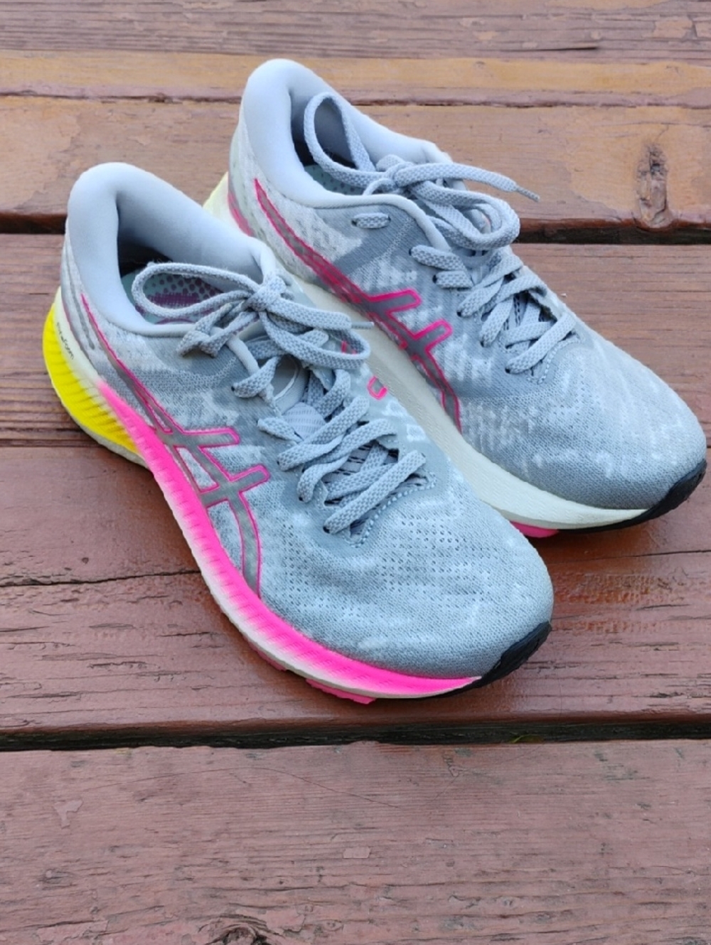 Asics Gel-Kayano Lite Size 7.5 Women's